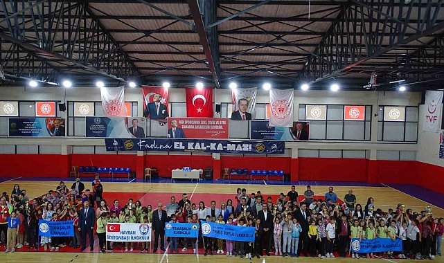 Havran&#039;da geleneksel çocuk oyunları şenliği ödül töreni yapıldı