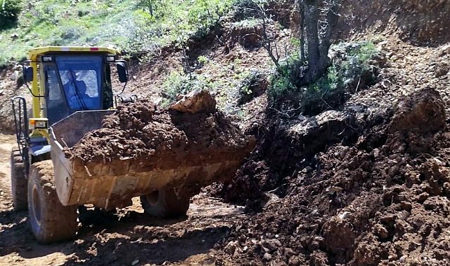 Heyelan nedeniyle kapanan yollar açıldı