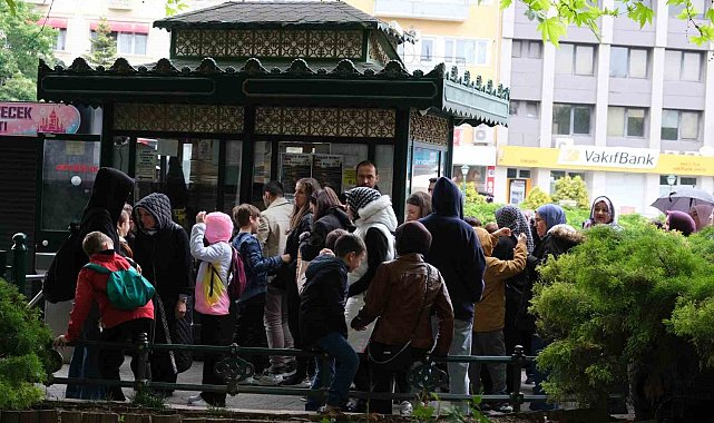 Hintli turistler Eskişehir'e hayran kaldı