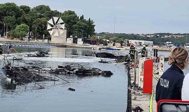 Hırvatistan'da marinadaki 22 tekne alev alev yandı