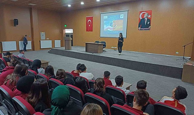 Hisarcık'ta "Küresel Isınma, Nedenleri ve Alınacak Önlemler" konulu söyleşi