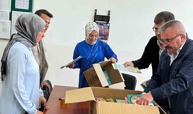 Hisarcıklı miniklerden deprem bölgesindeki öğrencilere kitap desteği