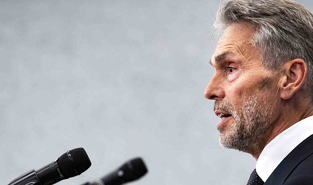 Hollanda'da başbakanlığa eski İstihbarat Teşkilatı Başkanı Dick Schoof önerildi