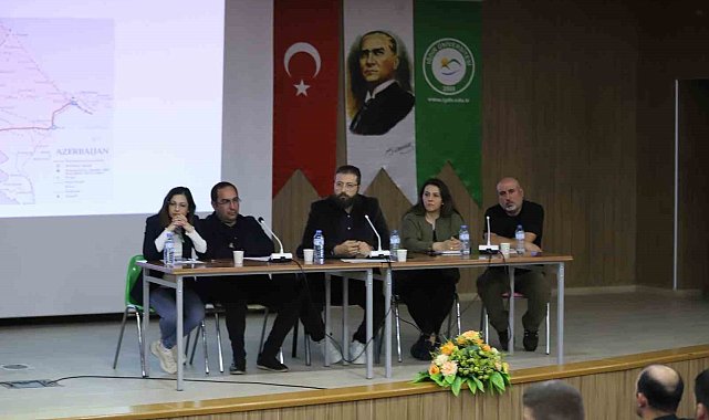 Iğdır Üniversitesi'nde "Zengezur Ulaştırma Koridorunun Bölgesel ve Küresel Etkileri" paneli