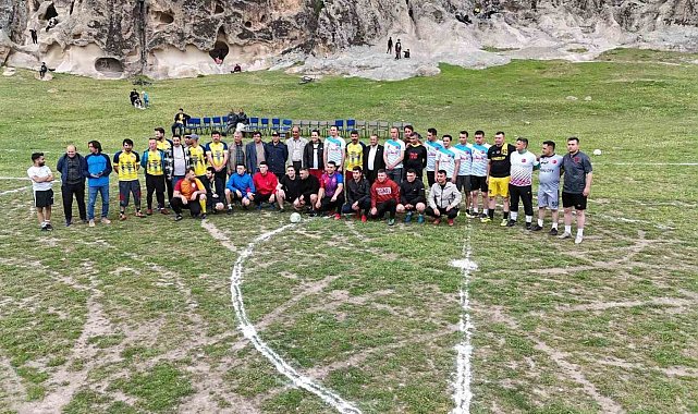 İhsaniye'de Frigya 1. Geleneksel Futbol Turnuvası düzenlendi