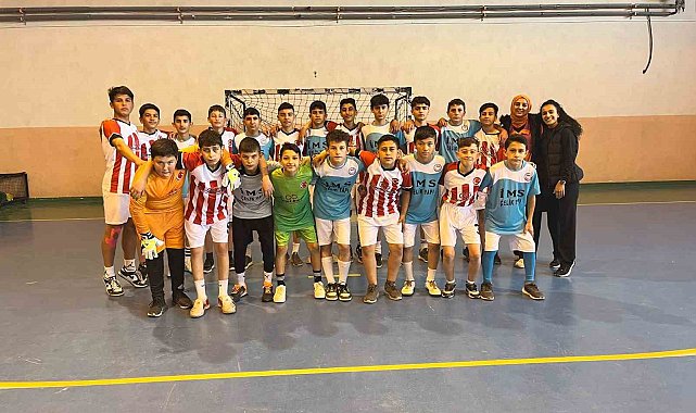İhsaniye'de küme yıldız erkekler futsal müsabakaları tamamlandı