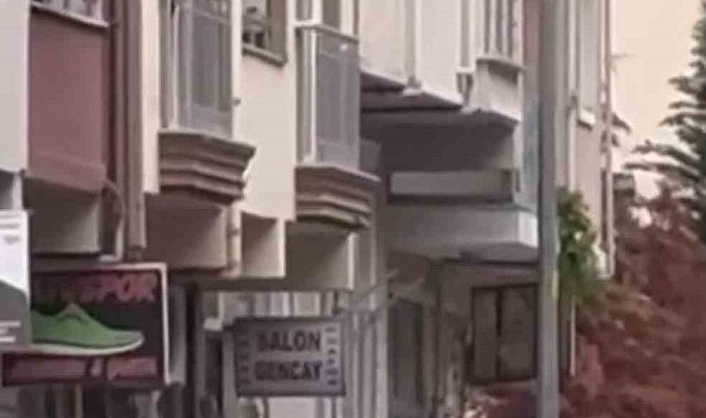 İki kişi arasındaki kavga kamerada