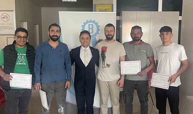 İncirliova'da tarım makineleri operatörleri belgelerine kavuştu