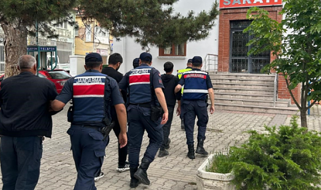 İnşaattan 1 milyon TL değerinde malzeme çalan 3 şüpheli yakalandı