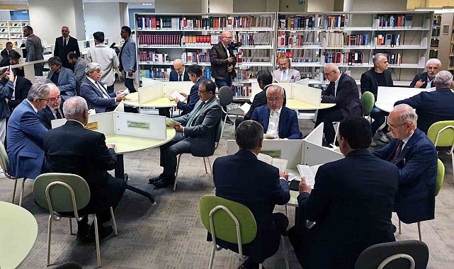 İş insanları İTO'nun "İş Dünyası Okuyor" etkinliğinde buluştu