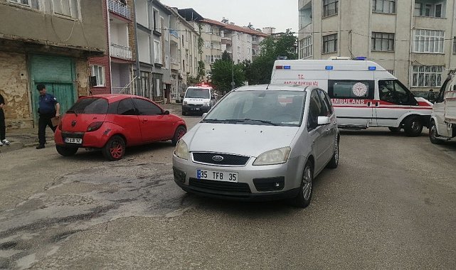 Isparta'da iki otomobil çarpıştı: 1 yaralı