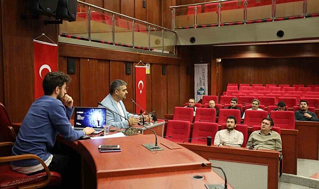 İzmit Belediyesi Dijital Akademi eğitimlere başladı
