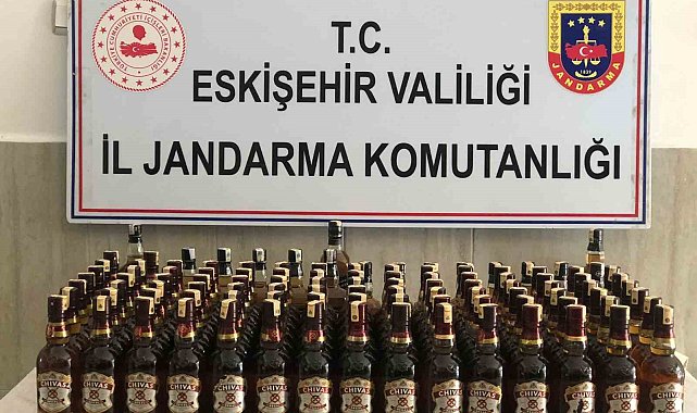 Jandarma 115 bin TL değerinde 156 şişe kaçak alkol ürünü ele geçirdi
