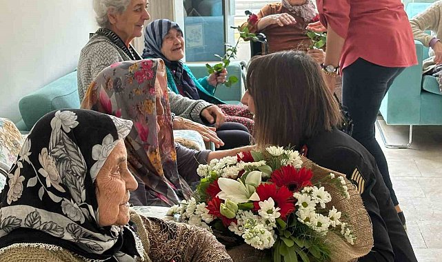 Jandarma anneleri unutmadı