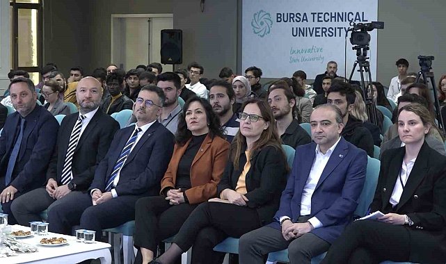 Japon Deprem Uzmanı Moriwaki: "Depremin gelmeyeceğini söyleyen 2 hoca var ama bizim kendimizin de binalarımızın da bir an önce depreme hazırlanması gerekiyor"