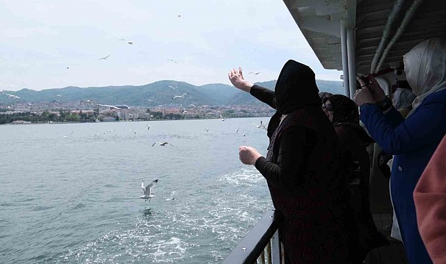 Kadınların vapur keyfi