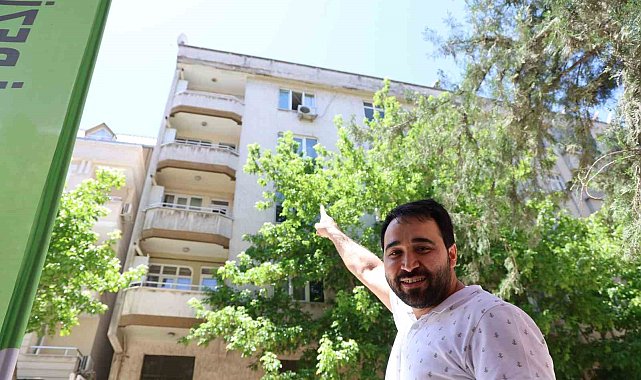 Kahramanmaraş'ta beton parçaları düşen bina tehlike oluşturdu