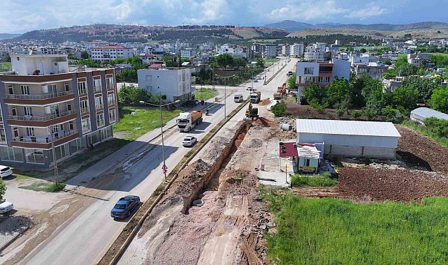 Kanalizasyon ve yağmur suyu menfez çalışmaları sürüyor