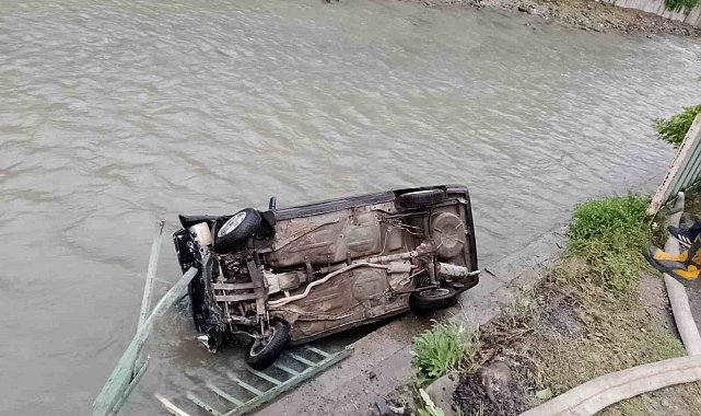 Karabük'te otomobil çaya uçtu: 1 yaralı