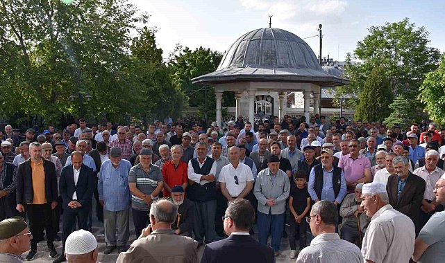 Karapınar'da hacı adaylarına uğurlama töreni