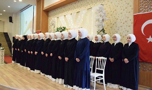 Karapınar'da hafızlığı tamamlayan öğrencilere tören düzenlendi