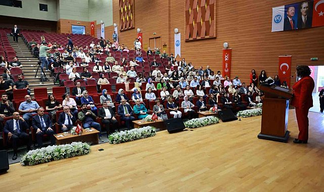 Kayseri Üniversitesi'nde 'Güçlü Birey, Sağlıklı Aile Ve Gelişen Toplum' konulu çalıştay düzenlendi