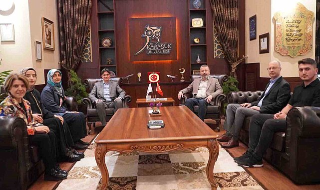 KBÜ Engelliler Eğitimi Uygulama ve Araştırma Merkezi Rektör Kırışık'ı ziyaret etti