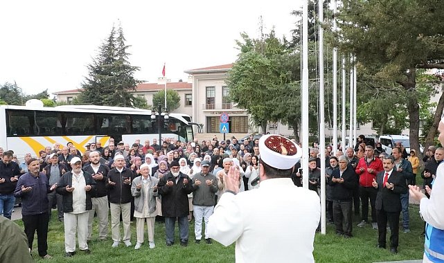 Kırklareli'nde Hac yolcuları uğurlandı