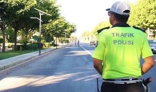 Kırmızı ışıktan kurtuldular drondan kaçamadılar