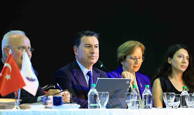 Kıyı Ege Belediyeler Birliğinin yeni Başkanı Ahmet Aras