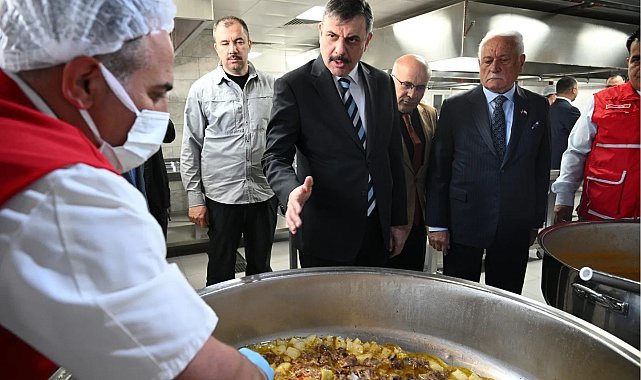 Kızılay'dan her gün bin kişiye sıcak yemek