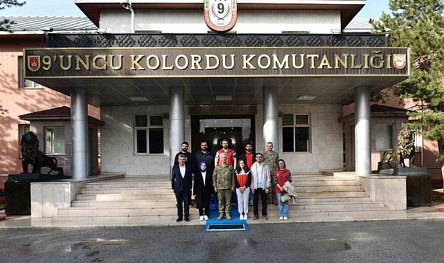 Kolordu Komutanı Algan'a gençlik ziyareti