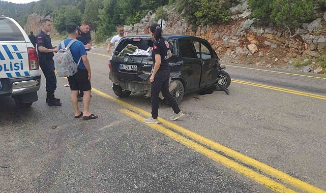 Kontrolden çıkan otomobil bariyerlere çarptı: 1 ölü