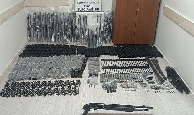Konya'da bin 279 tüfek parçası ele geçirildi
