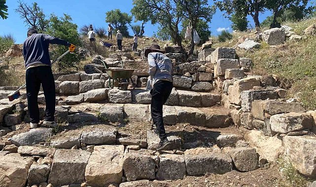 Kral 1. Antiochos'un Arsemia Antik Kenti'ndeki yazlık sarayında kazı çalışması başladı