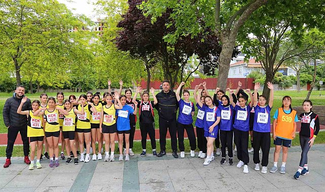 Küçükçekmece'de 19 Mayıs koşusu yapıldı