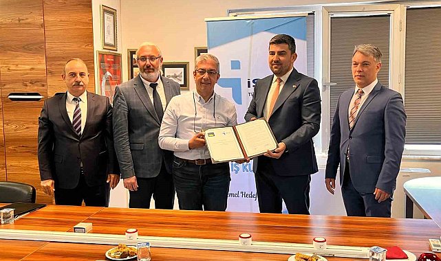 Kütahya 30 Ağustos OSB yatırımcısı ile İŞ-KUR arasında işbirliği protokolü