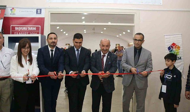 Kütahya BİLSEM'de Bilim Fuarı açıldı