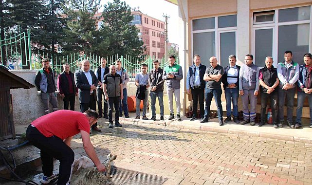 Kütahya Orman Bölge Müdürlüğünde 'kazasız bir yangın sezonu' için kurban kesildi