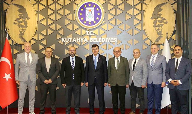 Kütahya OSB yönetimi, Belediye Başkanı Eyüp Kahveci'yi ziyaret etti