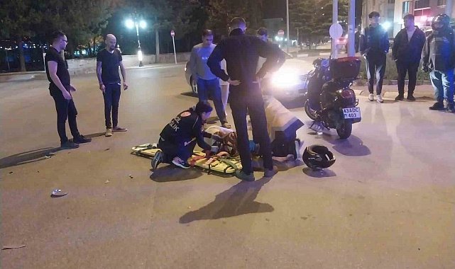 Kütahya'da otomobil ile motosiklet çarpıştı: 1 yaralı