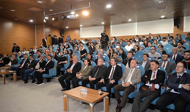 Kütüphane müdavimleri ödüllerine kavuştu