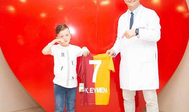 Lenfoma hastası Eymen Çakmak, Galatasaray forması hayaline kavuştu