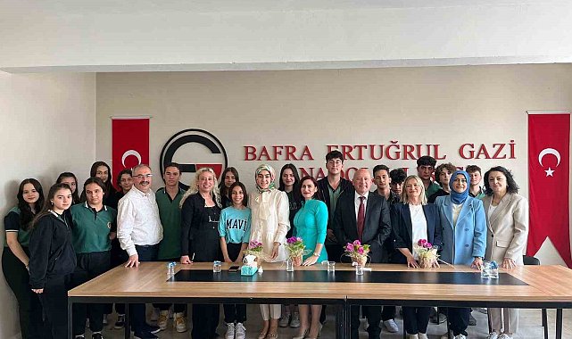 Lise öğrencilerine kariyer gelişimi ve mesleki eğitim semineri