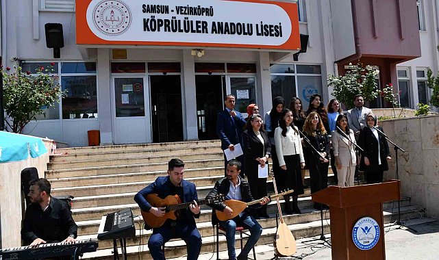 Lisede Gençlik Şenliği