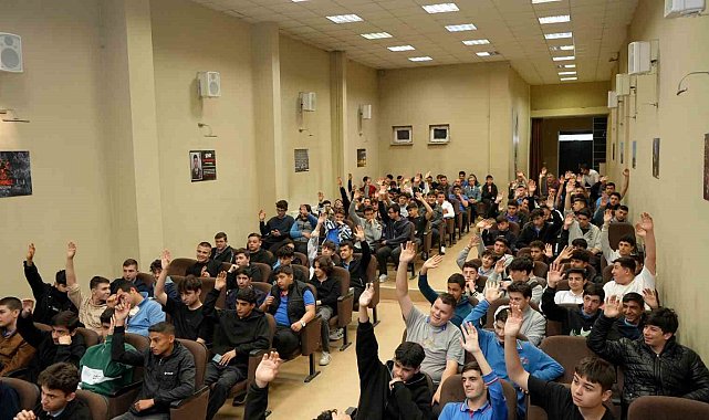 Liseli gençler erbaplarla buluştu