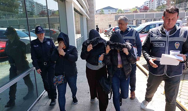 Mağazadan giyim eşyası ve takı çalan 3 kız kardeş yakalandı