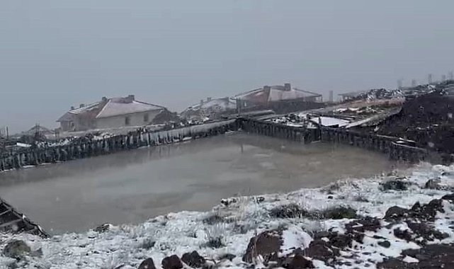 Malatya'da yüksek rakımlı bölgelerde kar yağışı etkili oldu
