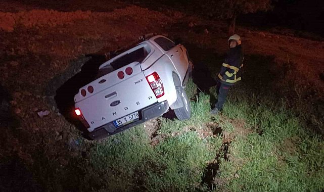 Mardin'de kamyonet devrildi: 3 yaralı