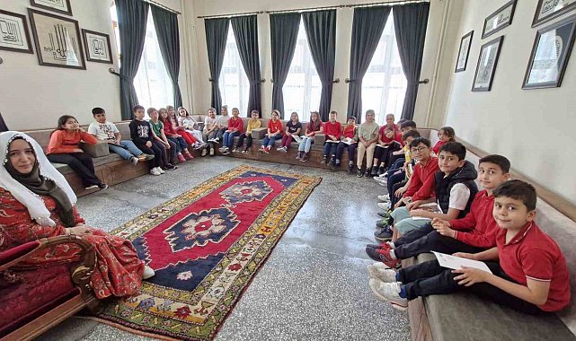 Masalla büyüyen çocuğun hayal gücü daha geniş oluyor